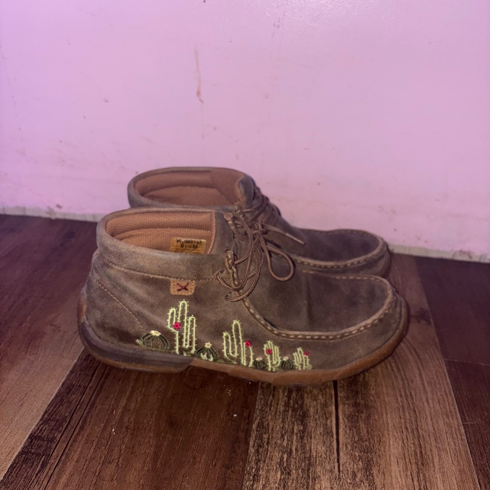 Brown Twisted X Desert Boots with Cactus Embroidery